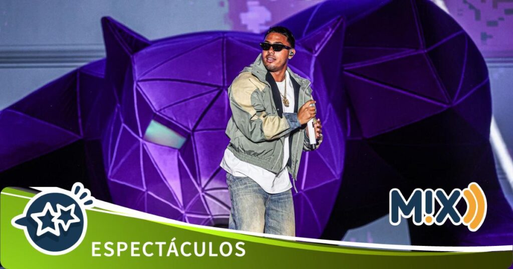 Mike Towers incendia el Foro de las Estrellas: Trap, reggaetón y locura en la Feria de San Marcos 2025