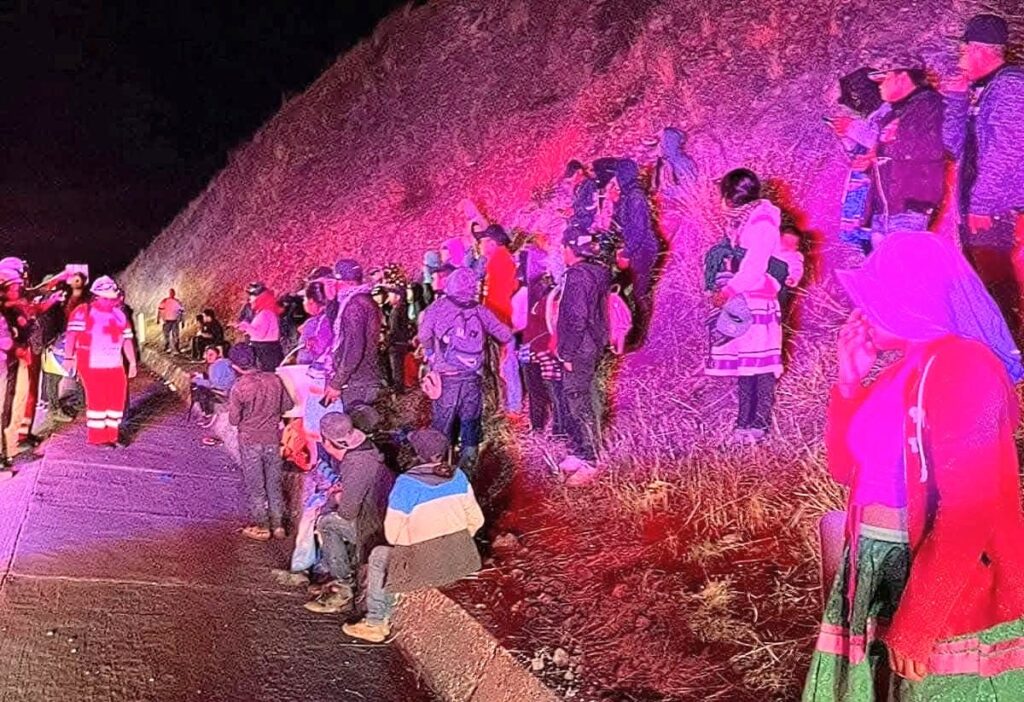 ¡¡41 JORNALEROS DE AGUASCALIENTES SUFREN ACCIDENTE EN CARRETERA DE ZACATECAS!!