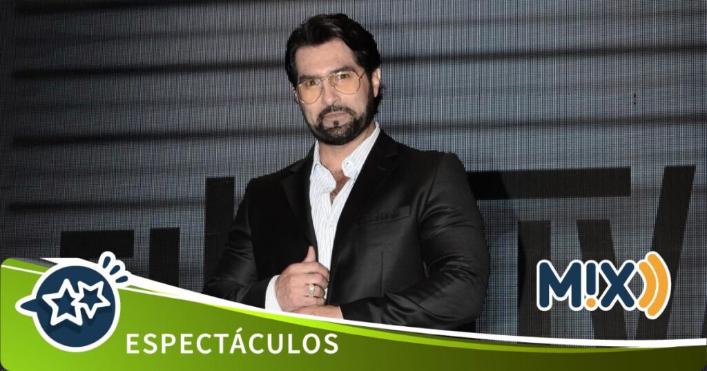 ¡Arturo Carmona no suelta a Cruz Martínez! Aunque Alicia Villarreal lo denunció, él sigue firme con el ex Kumbia Kings