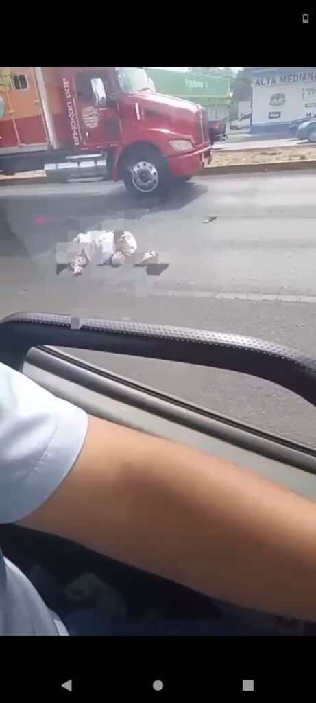 ¡🚨 LAMENTABLE, HOMBRE PIERDE LA VID4, AL SER ATROPELLADO EN CARRETERA 45! 🚨