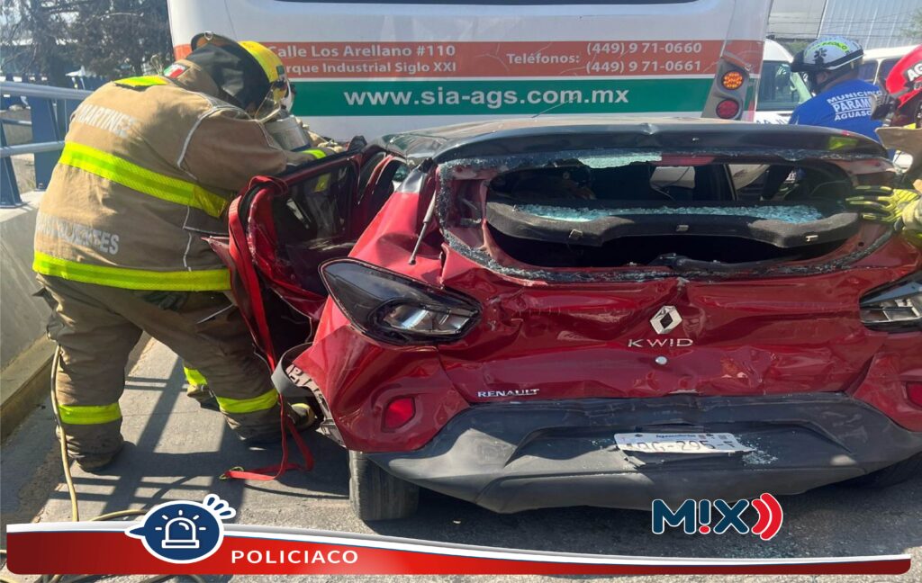 Desigual choque atendió policía vial en Avenida Siglo XXI