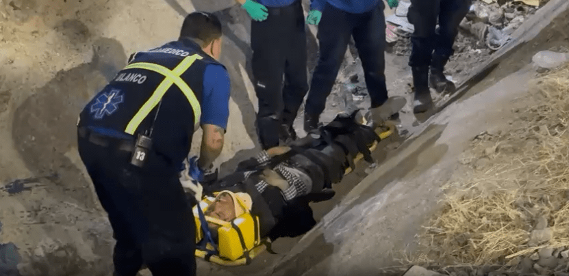 🚨 ¡SE INTENTÓ IR A SU CASA EN TREN, Y RESULTÓ LESIONADO! 🚨