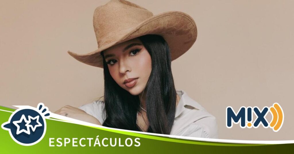Ángela Aguilar rompe en llanto por los migrantes… y las redes solo le regresan hate