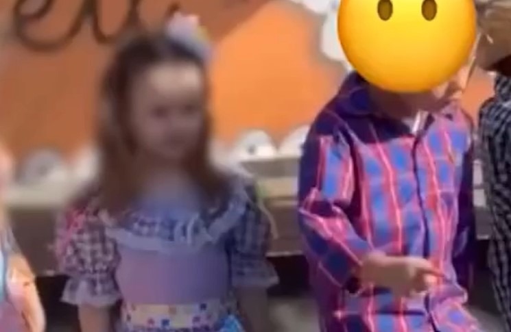 ¡¡ INDIGNANTE: HOMBRE AGREDE Y AMENAZA A NIÑO DE 4 AÑOS DURANTE FESTIVAL  !!