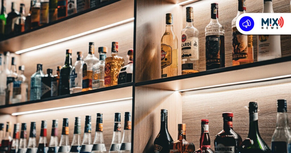 Clausuran negocios con menores consumiendo alcohol