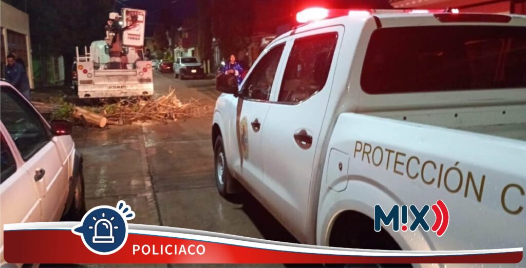 Treintena de reportes atendió Protección Civil tras lluvia de la tarde de este lunes
