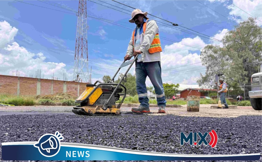 Sigue SOPMA con bacheos y limpieza de calles afectadas por las lluvias