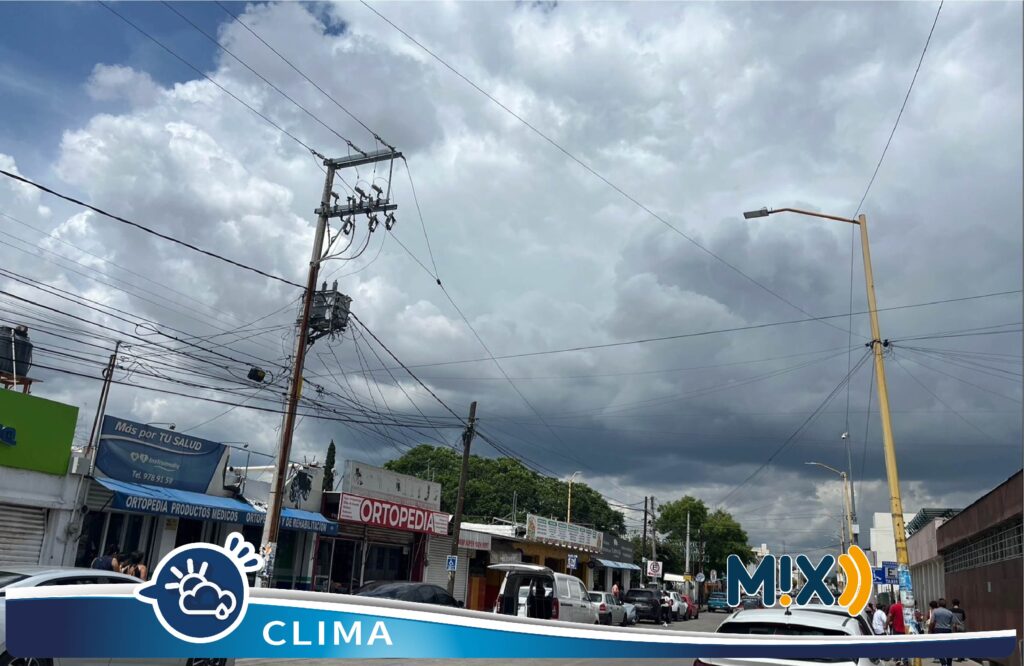 Lunes de chubascos tormentosos con cielo parcialmente nuboso en Aguascalientes
