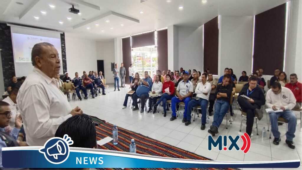 Capacitan a líderes sindicales en aplicación de ‘Ley Silla’