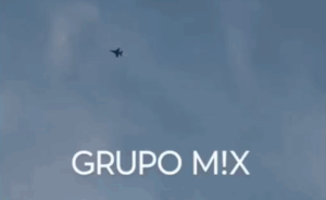 🚨 ¡¡ CAPTAN AVIÓN ESTRELLÁNDOSE, DEJÓ ESTELA DE FUEGO EN LA PISTA DE ATERRIZAJE !! 🚨