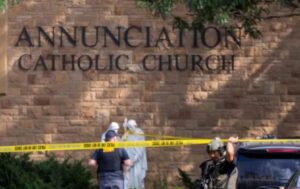 🚨 ¡¡ TIROTEO EN MISA DE ESCUELA CATÓLICA EN MINNESOTA. HAY DOS NIÑOS MUERT0S !! 🚨