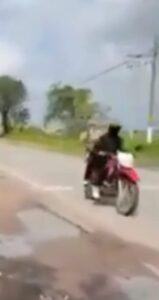 ATACAN A HOMBRE DURANTE TRANSMISIÓN EN VIVO. SUS ÚLTIMAS PALABRAS FUERON "TE AMO, YA ME MATARON, CUIDA A MIS NIÑOS