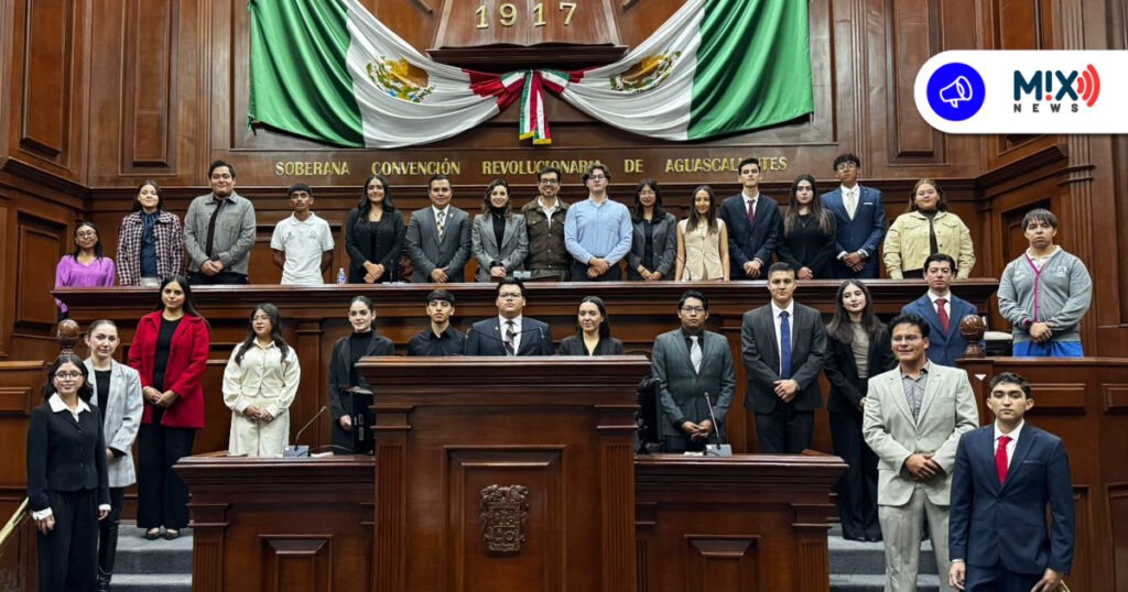 Jóvenes de Aguascalientes fueron diputados por un día