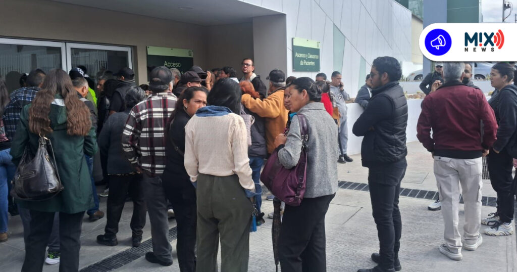 Pacientes renales protestan por fallas en nueva unidad de hemodiálisis del IMSS