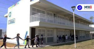 Aplican maestros restricción de celulares en escuelas