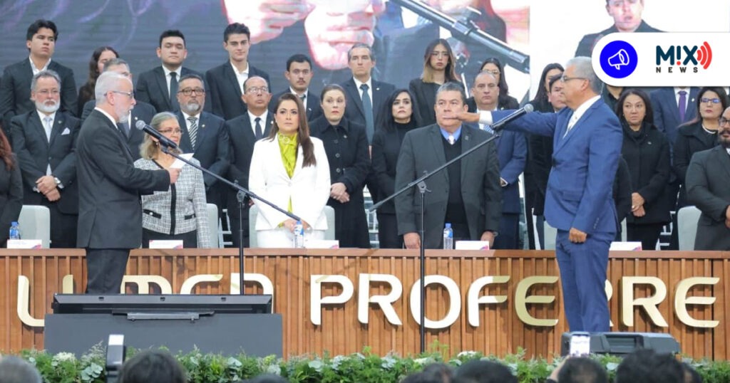 Con llamado a la unidad, Juan Carlos Arredondo asumió la Rectoría de la UAA