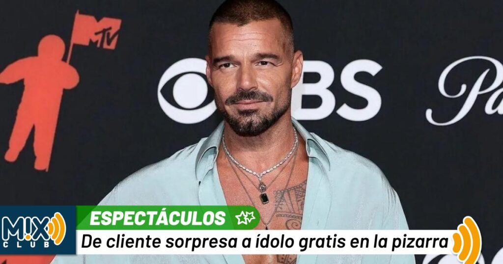 Ricky Martin entra por un smoothie… y termina sorprendiendo a empleada en Miami