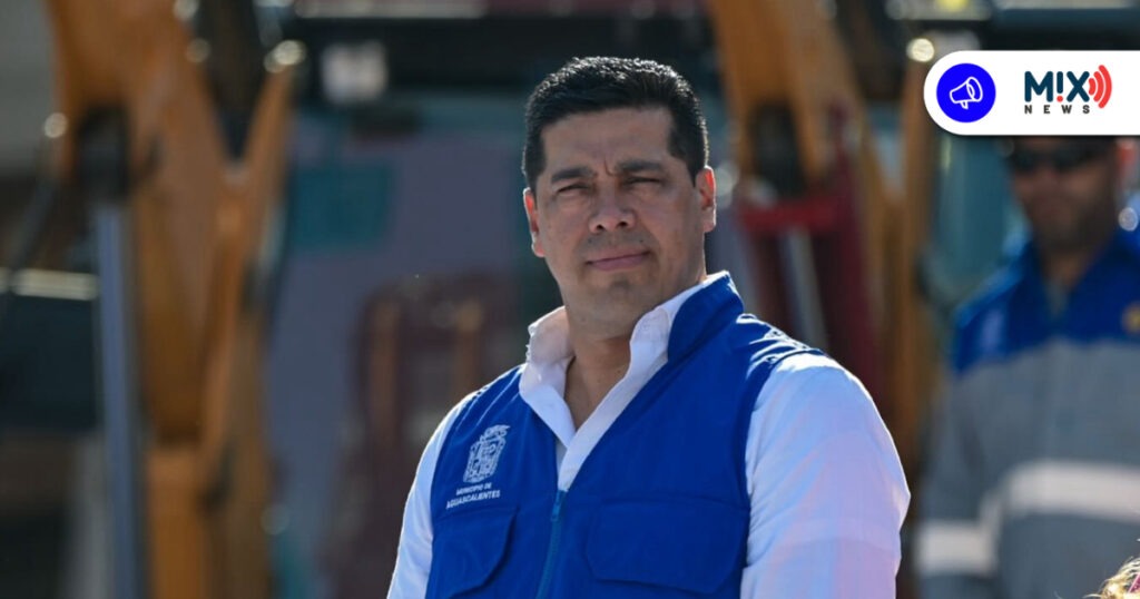 Dan de baja a dos empleados municipales tras choque unidad oficial