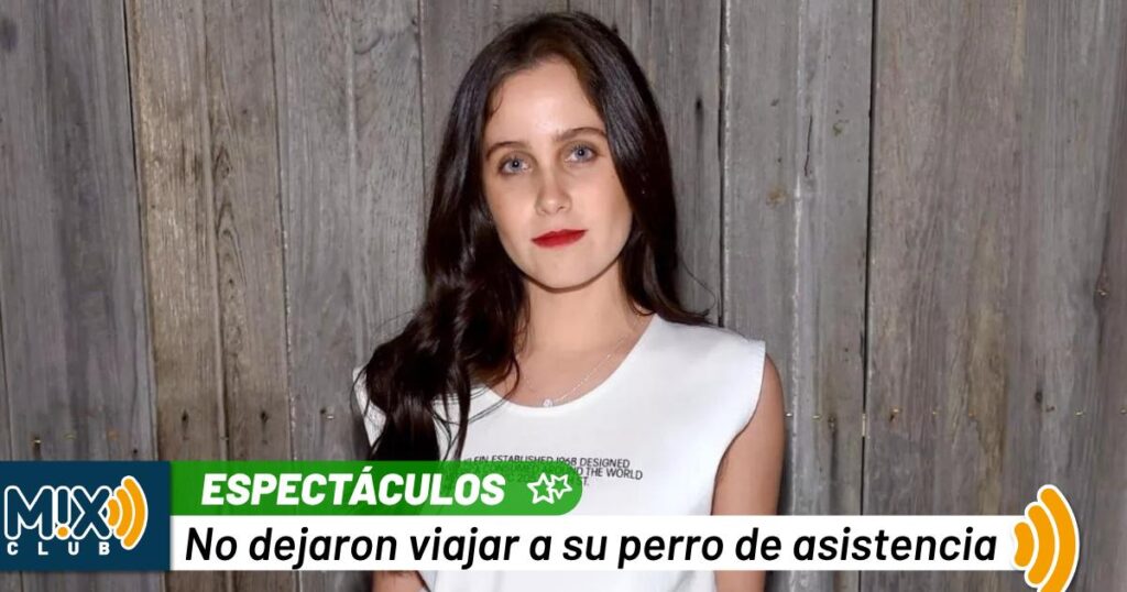 Natasha Dupeyrón denuncia trato discriminatorio y queda varada por viajar con su perro de servicio