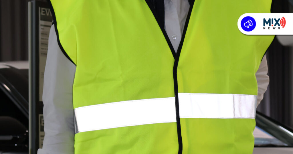 Chaleco reflejante obligatorio y más regulaciones a motociclistas