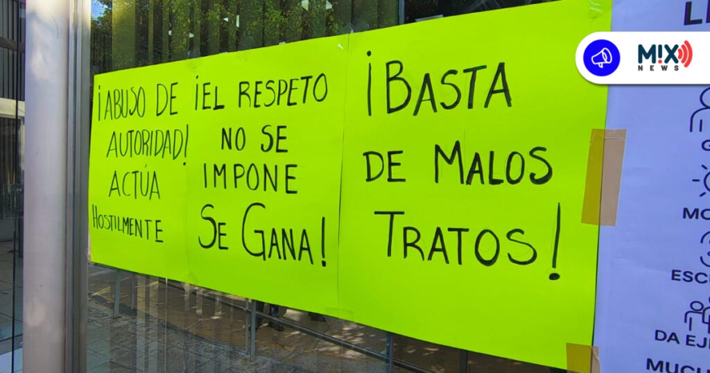 Protestan administrativos del ISSSTE por hostigamiento laboral.