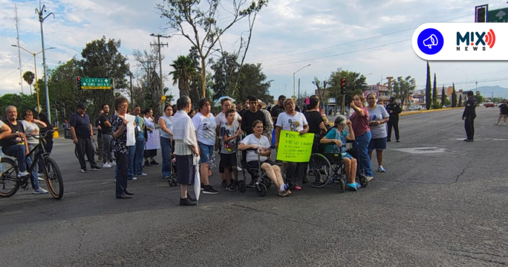 “Queremos Agua”: Exigen ciudadanos durante manifestación en Av. Independencia y 1er Anillo