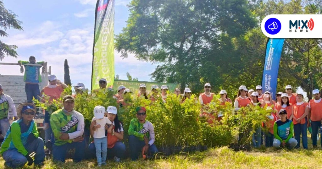 Suman 300 árboles al Parque Rodolfo Landeros mediante jornada ecológica