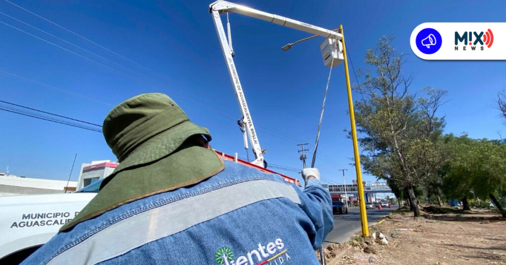 Moderniza Municipio el alumbrado en el boulevard José María Chávez