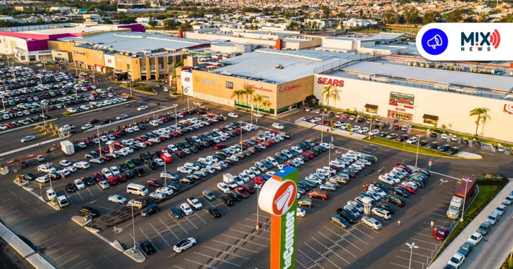 Proponen media hora de estacionamiento gratuito en centros comerciales de Aguascalientes